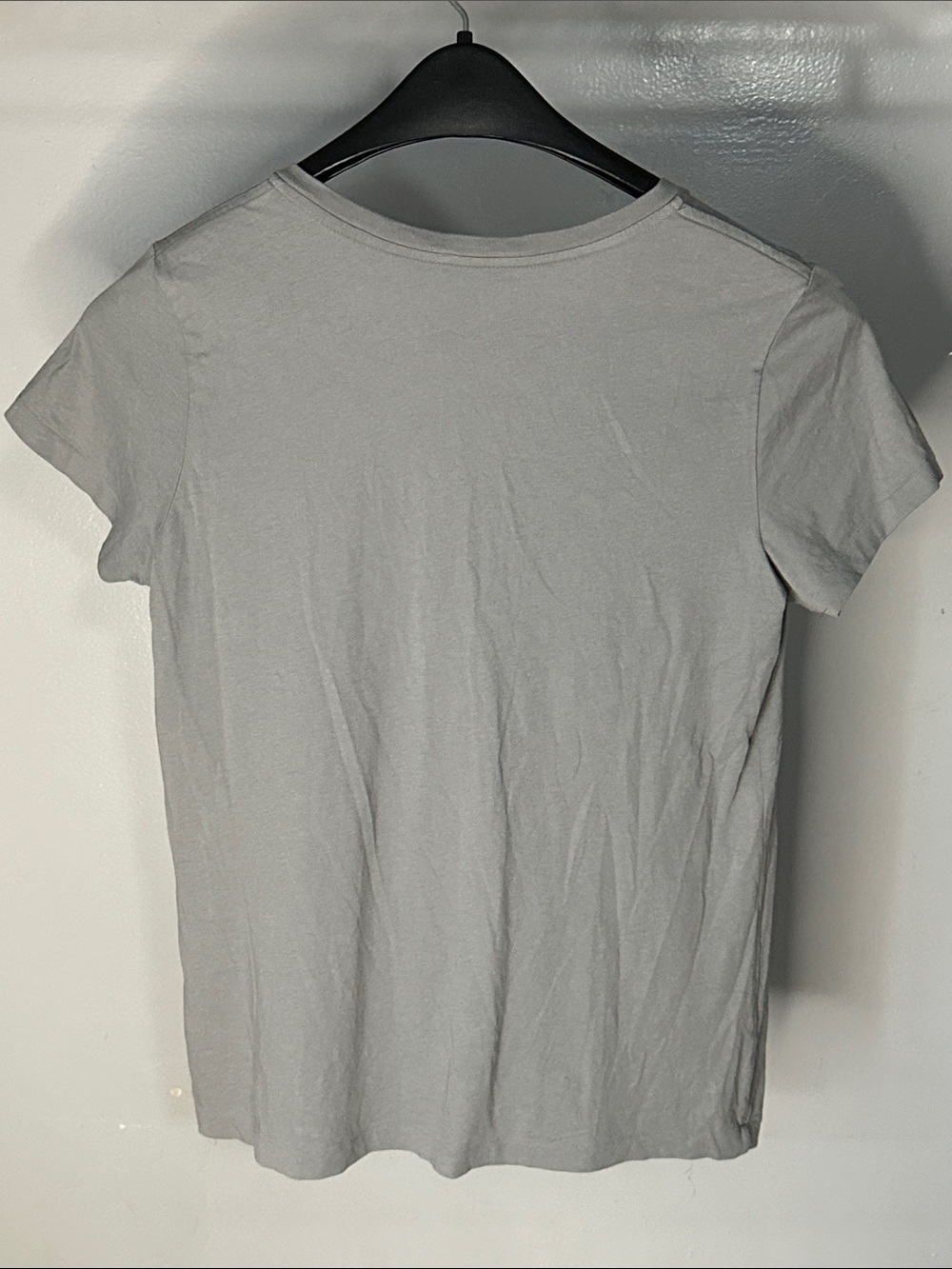 Polo by Ralph Lauren Light Gray V-Neck Short Sleeve Tee - Picture 2 of 4